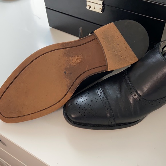 Banana Republic Single Monks 9.5 M - Picture 3 of 3